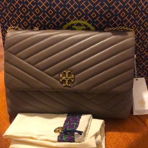 Tory Burch Kira Chevron convertible /classic Taupe